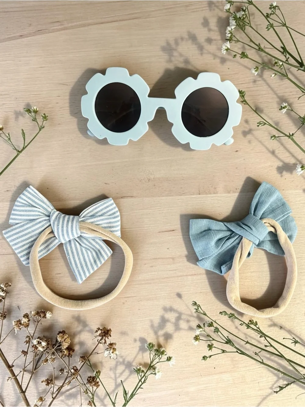 The Summer Bow & Sunnies Set